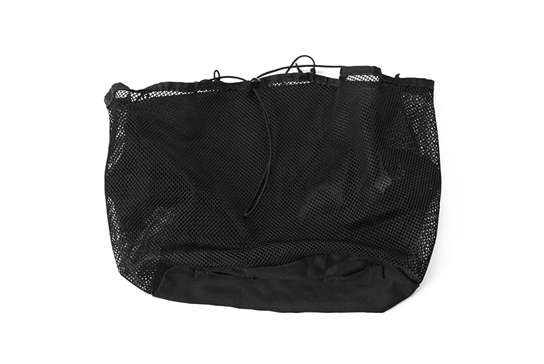 外付けメッシュポケット